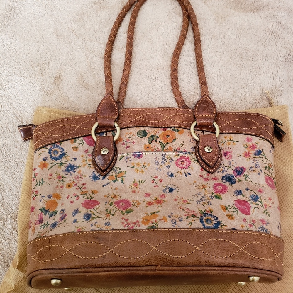 Lovely Patricia Nash bag